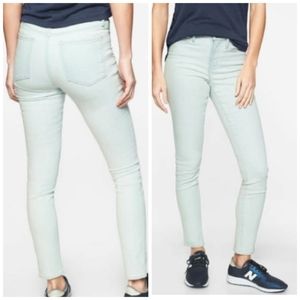 Athleta Sculptek Stretch Skinny Jeans in Biscayne Wash Size 2